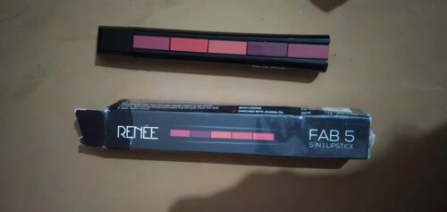 Fabulous 5 in 1 Matte Lipstick (Buy 1 Get 1 Free) photo review