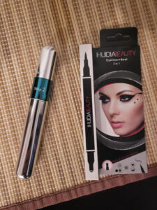 Velvet Lash 4D Mascara+ Free Gift Eyeliner Stamp photo review