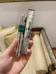 Velvet Lash 4D Mascara+ Free Gift Eyeliner Stamp photo review