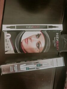 Velvet Lash 4D Mascara+ Free Gift Eyeliner Stamp photo review